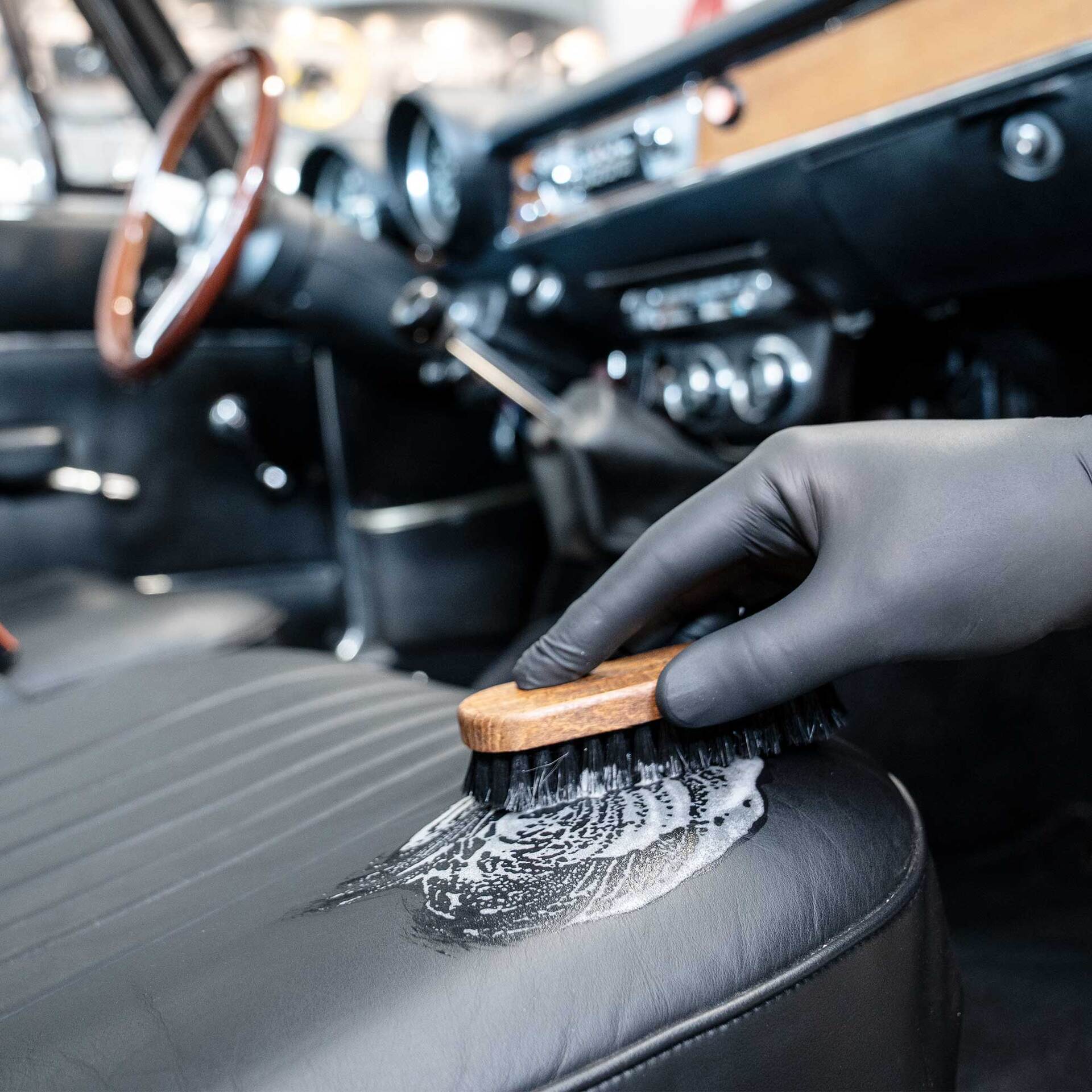 COLOURLOCK Classic Car Leather Care Set