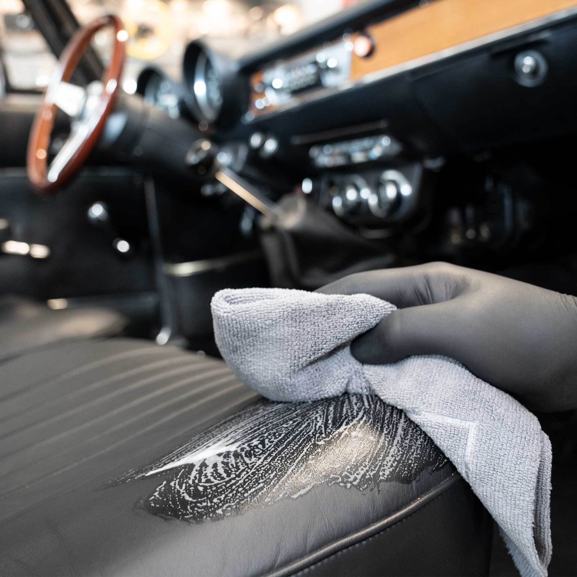 COLOURLOCK Classic Car Leather Care Set