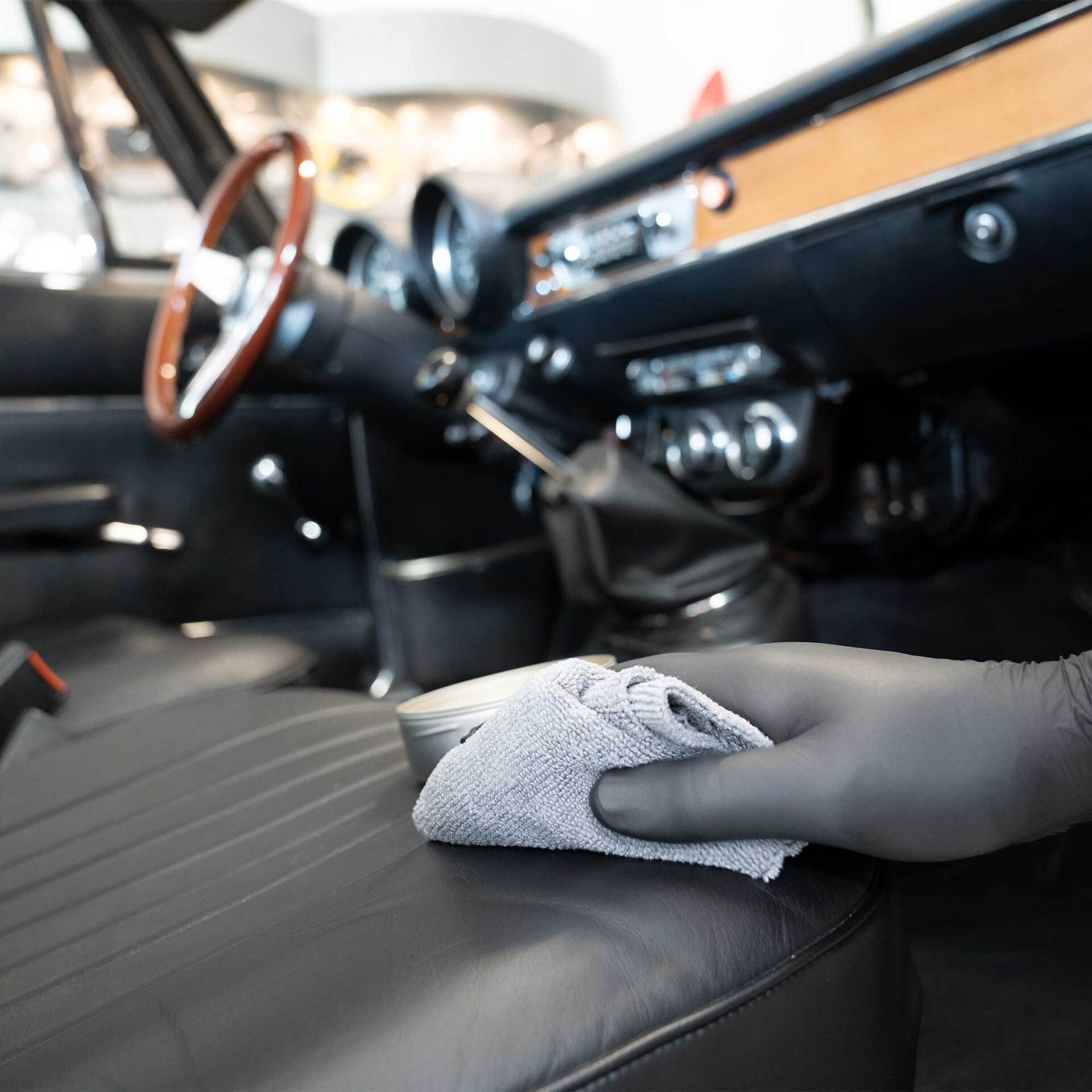 COLOURLOCK Classic Car Leather Care Set