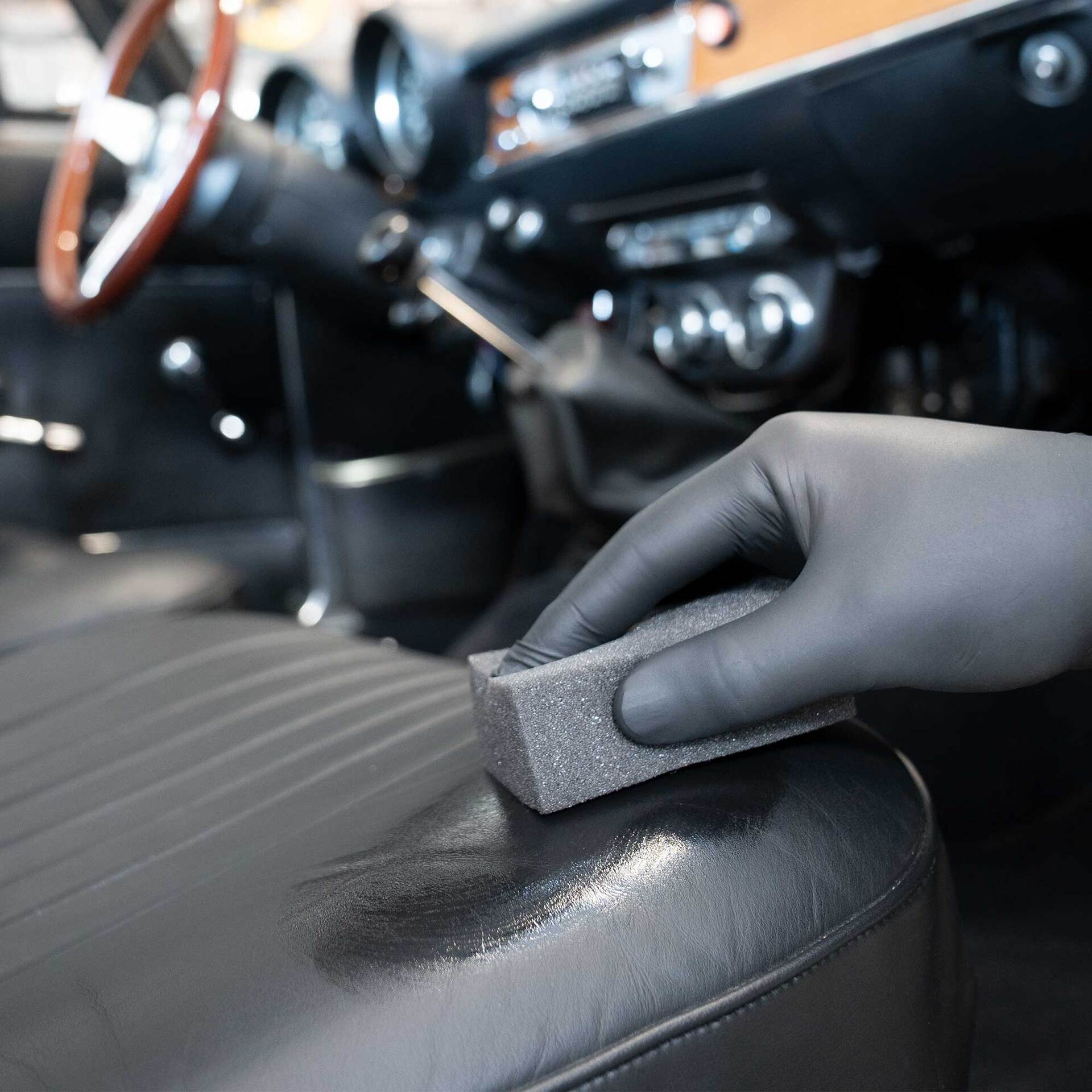 COLOURLOCK Classic Car Leather Care Set